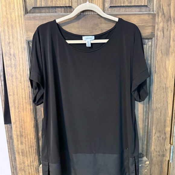 Calvin Klein Tops - Calvin Klein Black Short Sleeve Tee